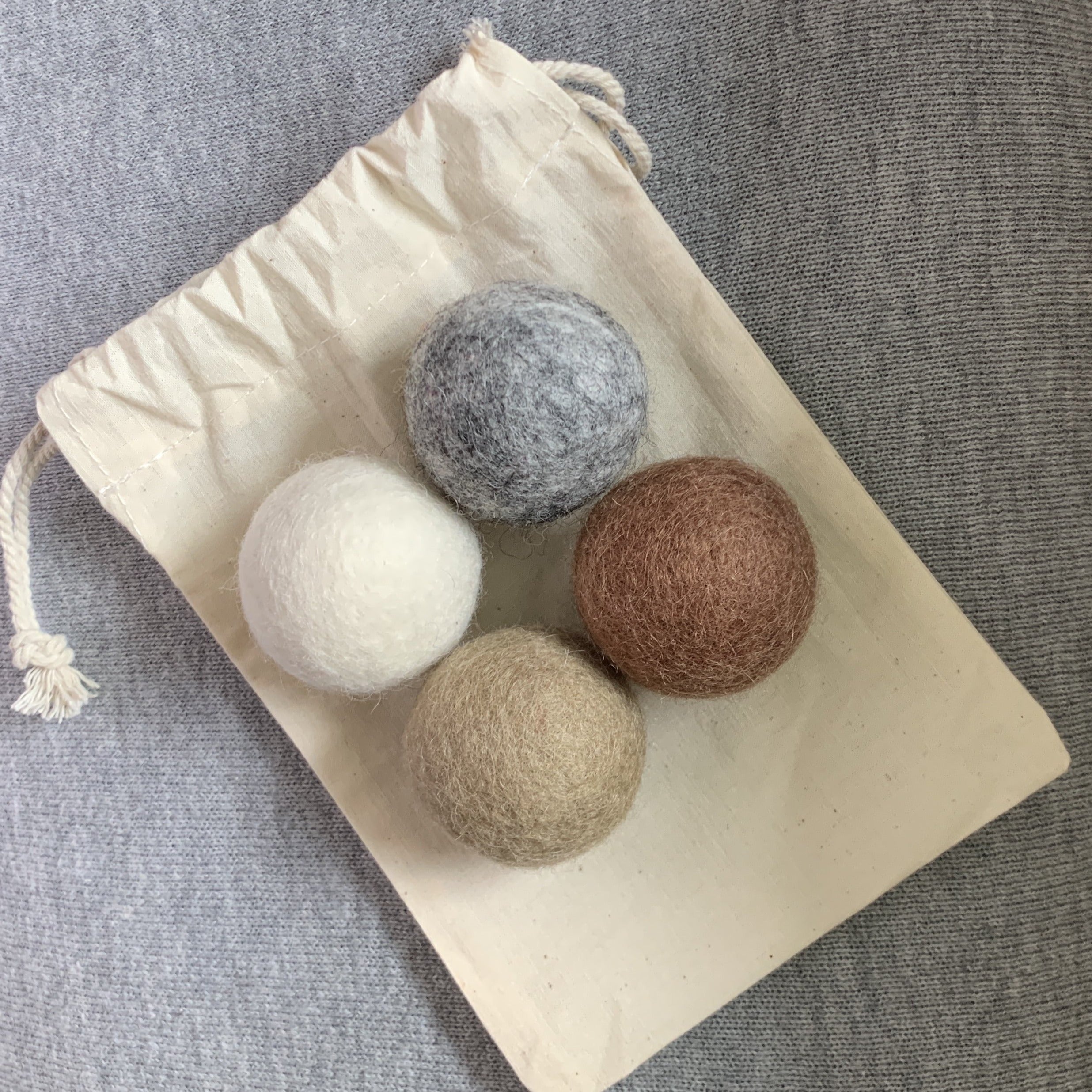 Comfy Pet Supplies Set of 6-100% Wool Felt Ball Toys for Cats and Kittens,  Handmade Colorful Eco-Friendly Cat Wool Balls (4cm, Gray Mint Blue Red Pink