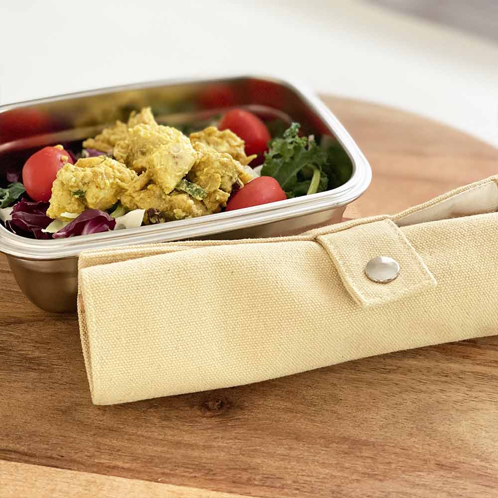 https://www.thesistercollective.com/cdn/shop/products/bamboo-travel-cutlery_1024x1024.jpg?v=1615659833