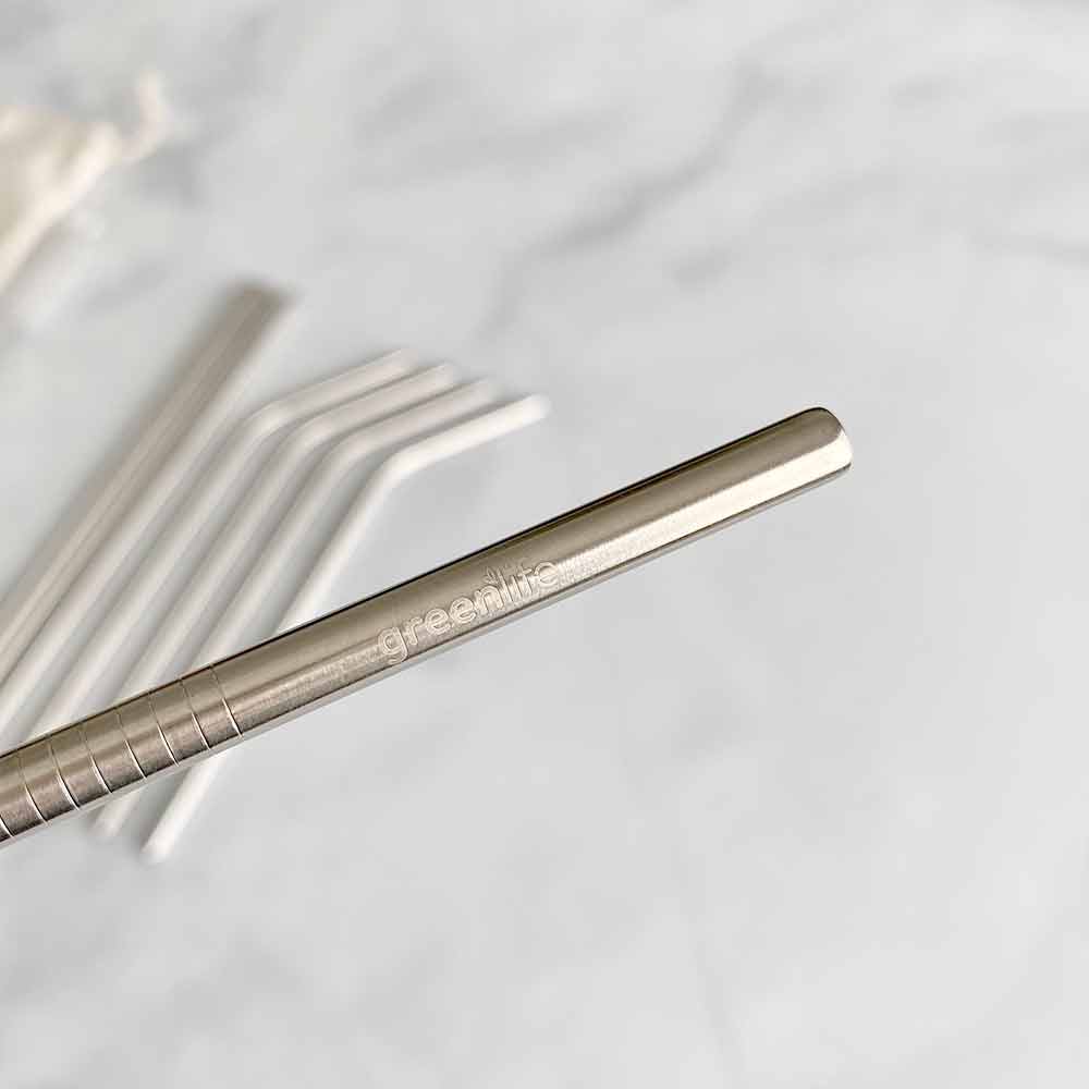 https://www.thesistercollective.com/cdn/shop/products/best-reusable-metal-straw_1024x1024.jpg?v=1633025035