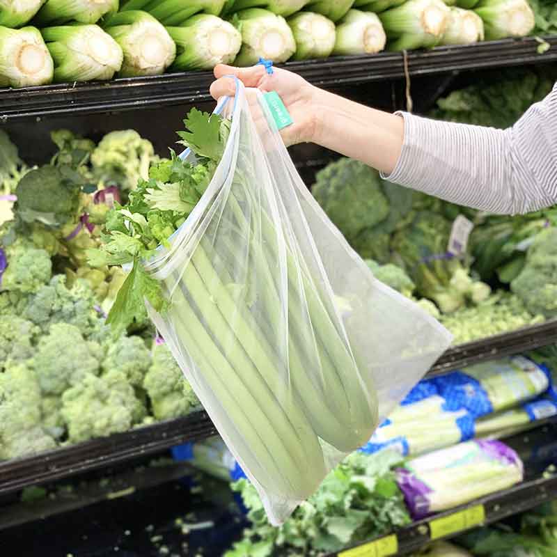 https://www.thesistercollective.com/cdn/shop/products/reusable-produce-bags-large-mesh-with-veggies_800x.jpg?v=1665072119